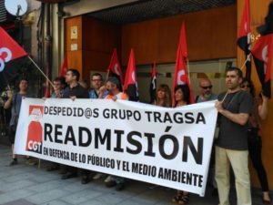 foto_concentracion_despedidos_readmision_2016_06_08_04-300x225
